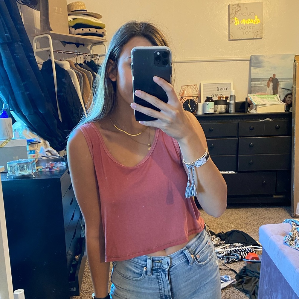 Crop top